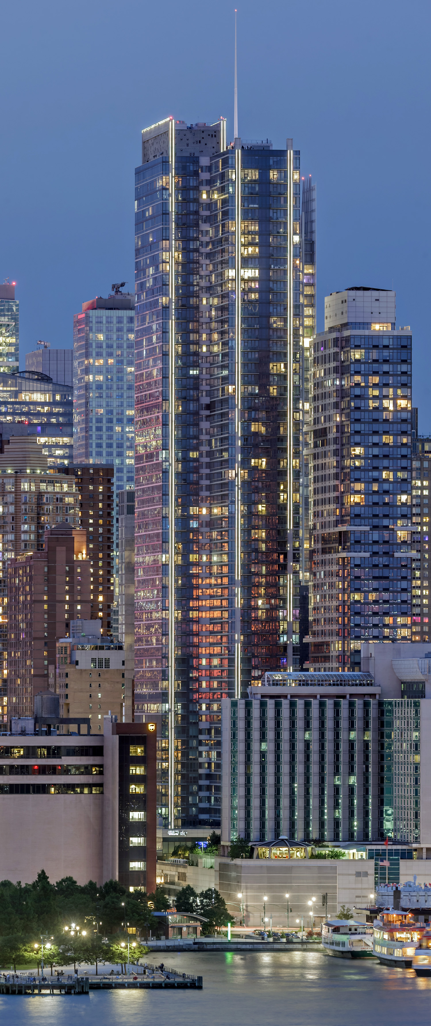 Sky, New York City - View from Weehawken. © Mathias Beinling
